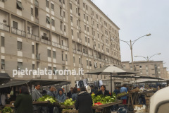 roma-pietralata-mercato-via-giuseppe-stefanini-foto-storica-anni70-colorizzata-01